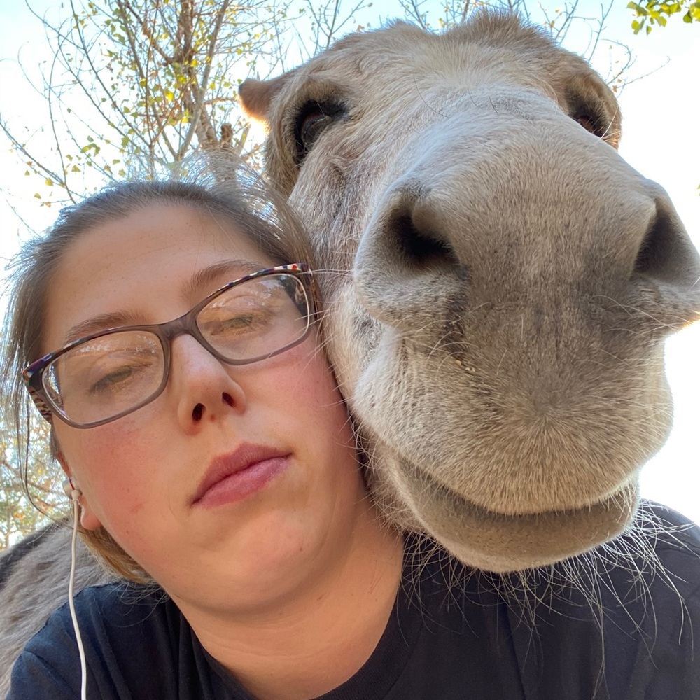 Meet your Posher, Denise